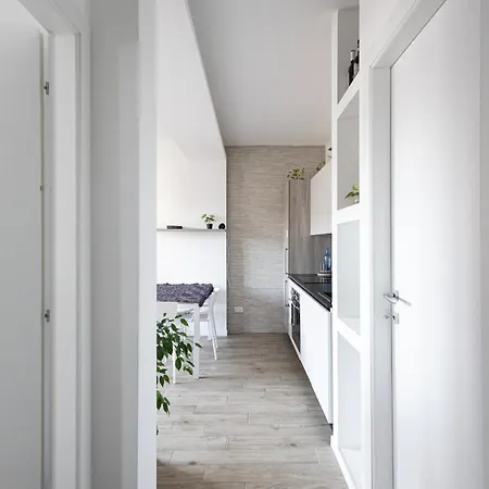 Apartman Splendido Trilocale In Bovisa Milánó